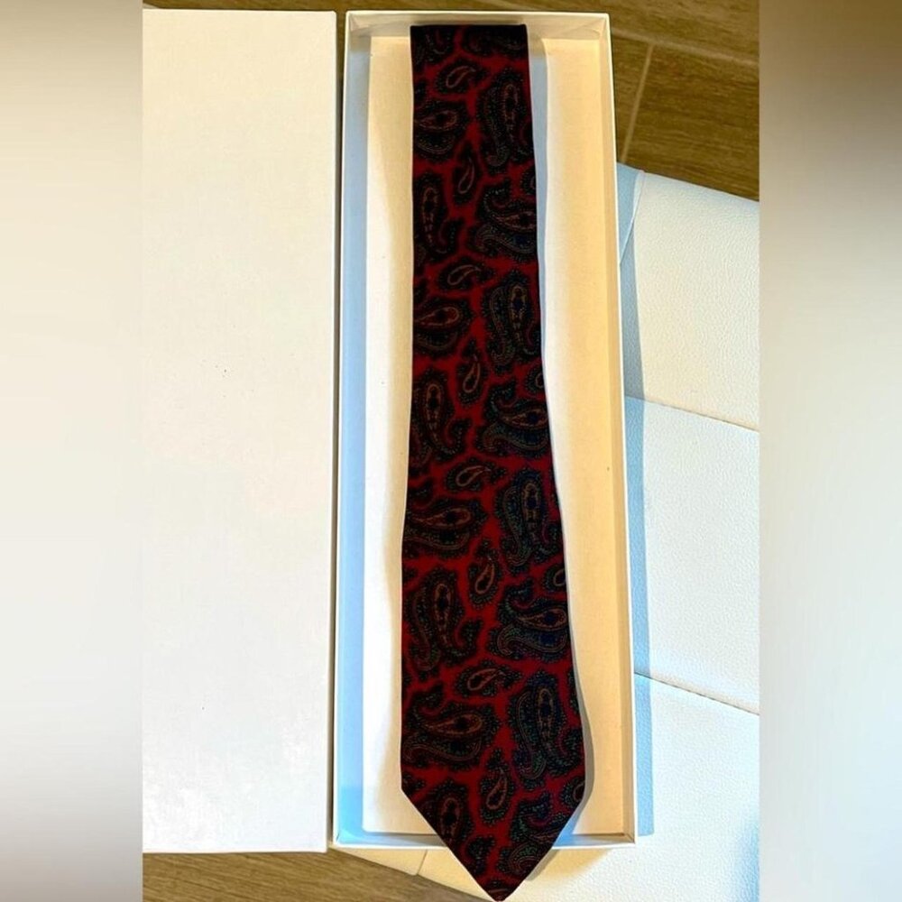 Burberry London Vintage Men's Tie All Silk Classic Nova Check Red Designer
